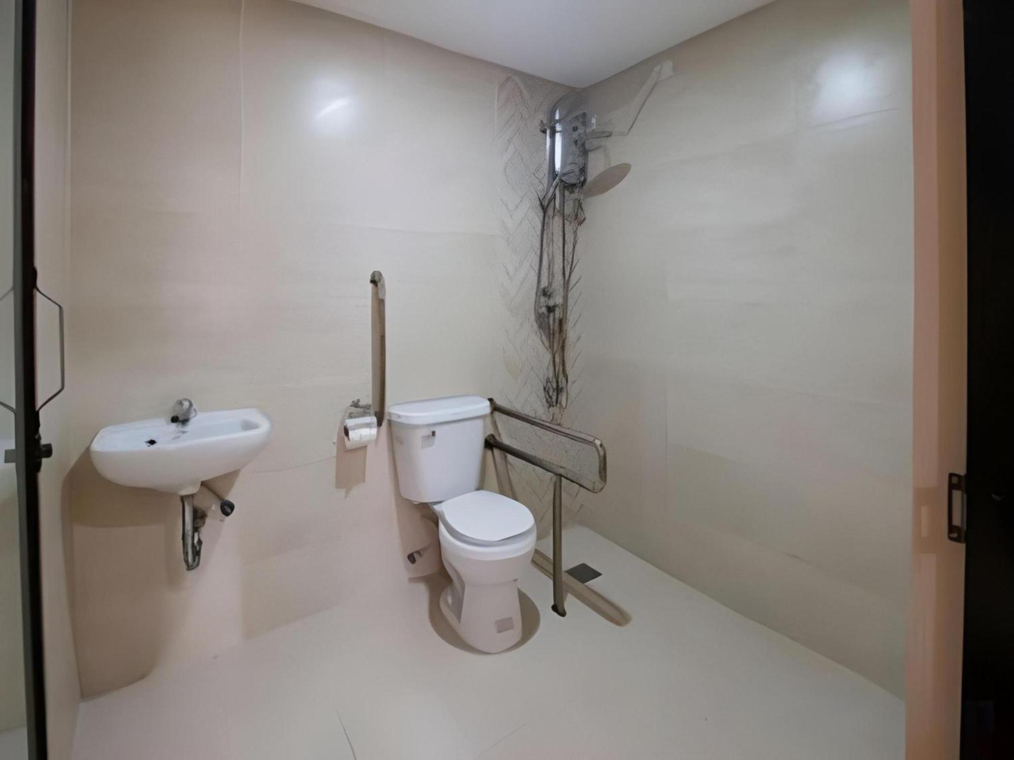 Super Oyo 832 The Teepee Place Hostel & Residence Inn Cebu Buitenkant foto