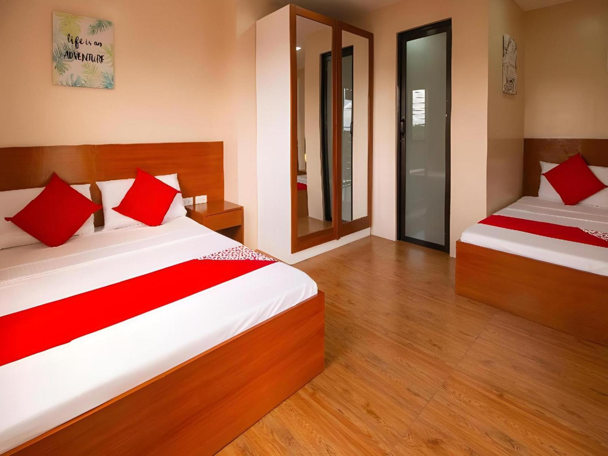 Super Oyo 832 The Teepee Place Hostel & Residence Inn Cebu Buitenkant foto